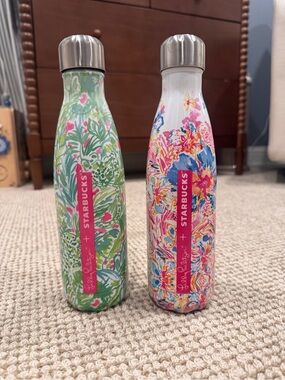 2 Lilly Pulitzer x Starbucks Swell Tunblers